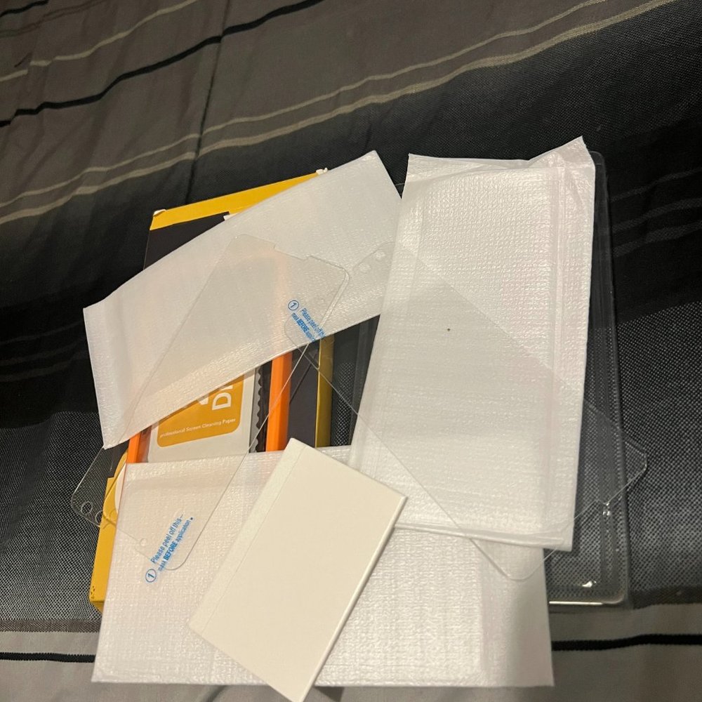 UniqueMe Screen Protector Tempered - Picture 6 of 7